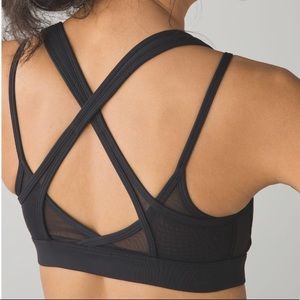 Lululemon Strappy Mesh “Get Down” Sports Bra Sz 4